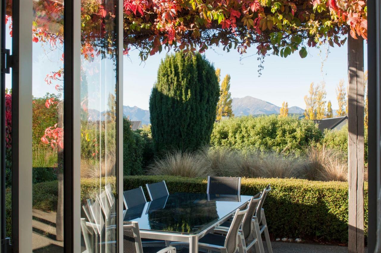 Villa Sunrise Sanctuary Wanaka Exterior foto